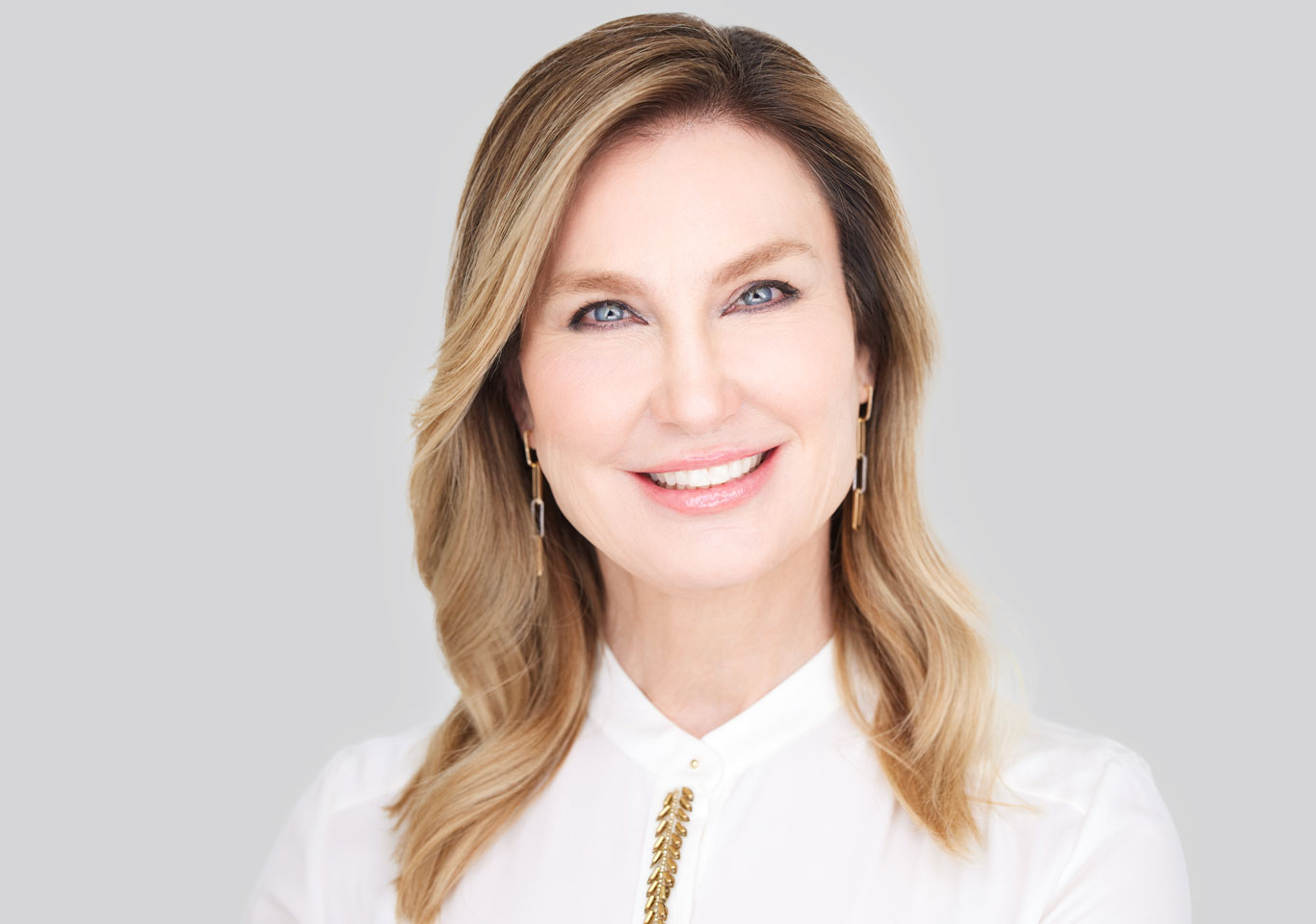 Dr. Sue Ellen Cox, founder of Aesthetic Solutions in Chapel Hill, NC is a pioneering thought-leader in aesthetic medicine and internationally recognized for her expertise in cosmetic dermatology